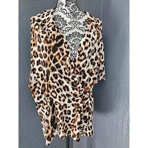 Women's Love Ryan Los Angeles Leopard Print Blouse Size 3X Brown Short Sleeve
